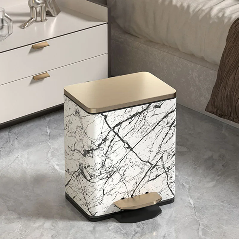 

Toilet Pedal Trash Can Aesthetic Luxury Kitchen Waste Garbage Bin Bedroom Minimalist Rangement Cuisine Bathroom Gadgets