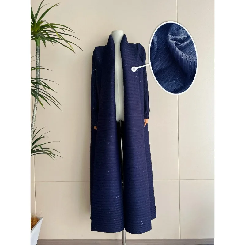 Long women's jacket from Miyake with black sequins design, luxurious fashion for parties, Islamic abaya with full rolled sleeves,...