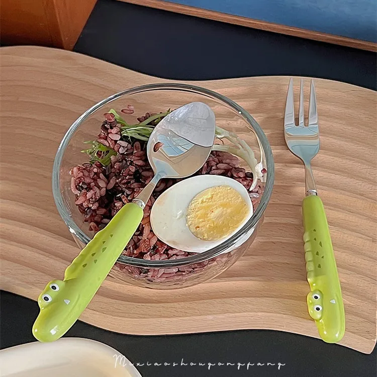 https://ae01.alicdn.com/kf/S6a852132f1204c2ca63521f7b960e6bcm/Cartoon-Crocodile-Spoon-Fork-Cutlery-Set-for-Kids-School-Cute-Portable-Travel-Stainless-Steel-Tableware-Set.jpg