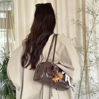 حقيبة يد من جلد البولي يوريثان باللون الأسود والبني مع حقيبة مزدوجة ذات سعة كبيرة وحقيبة كتف واحدة للإبط حقيبة يد كلاسيكية للنساء للاستخدام اليومي 3