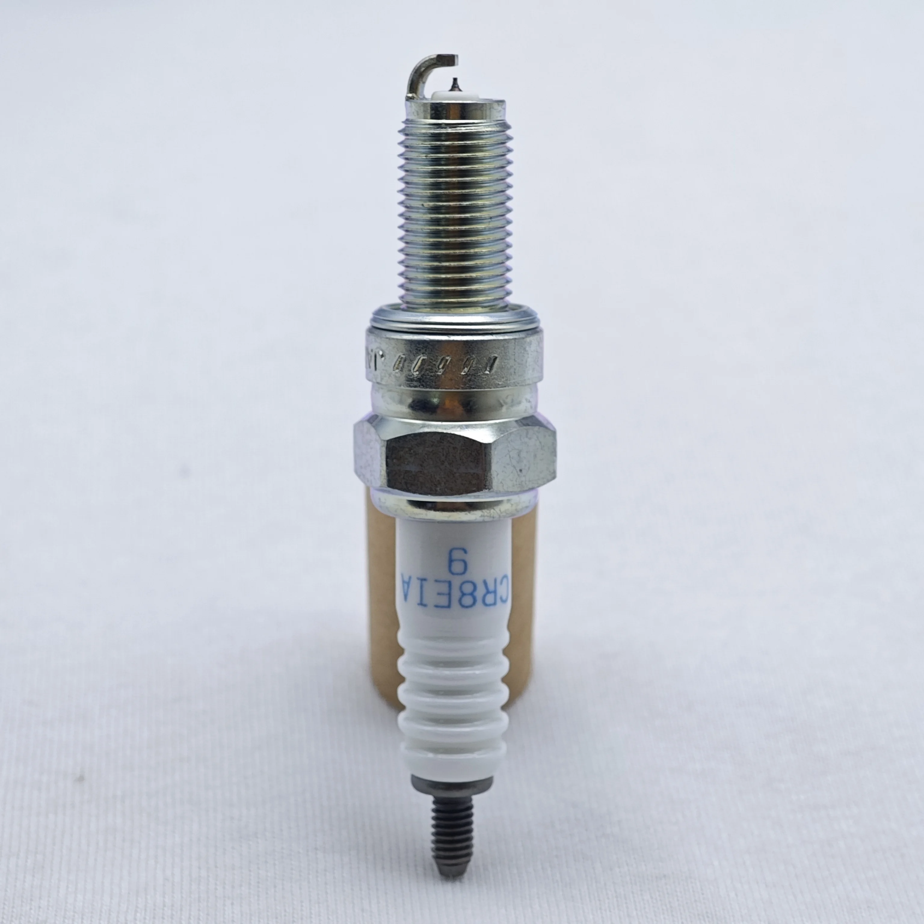 1pcs Original NGK Iridium Spark Plug CR8EIA-9 4286 Suitable For SUZUKI DL650A SFV650 (16-12) 09482-00556 etc