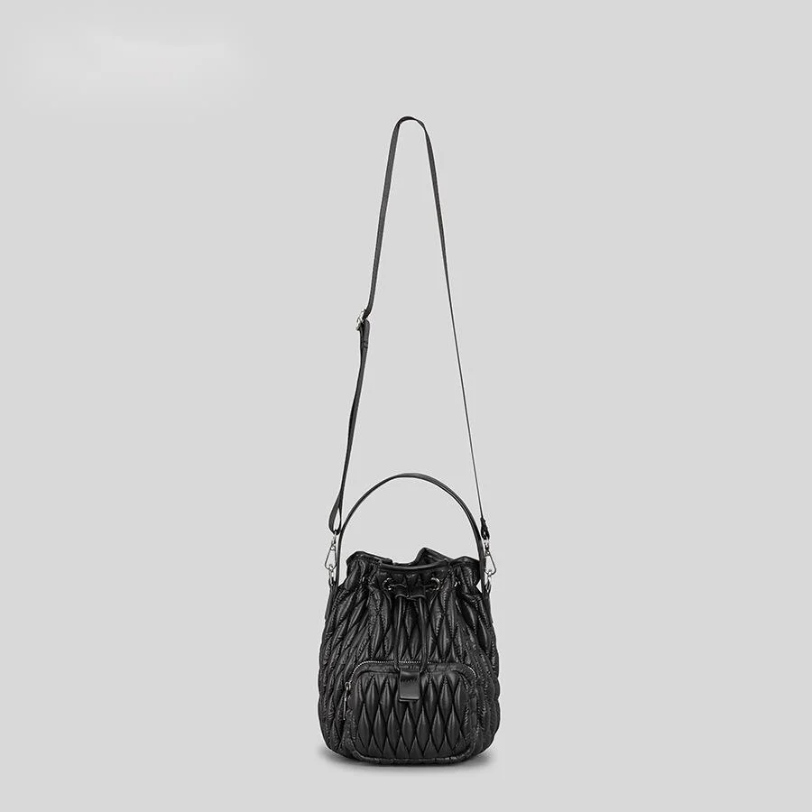 Umhängetasche für Damen, europäische und amerikanische, einfache Nylon-Beuteltasche, Daunen-Baumwolle, Rauten-Kordelzug, Nischendesign, Luftkissen, Baumwollplissiert, Handtasche_voghion.com