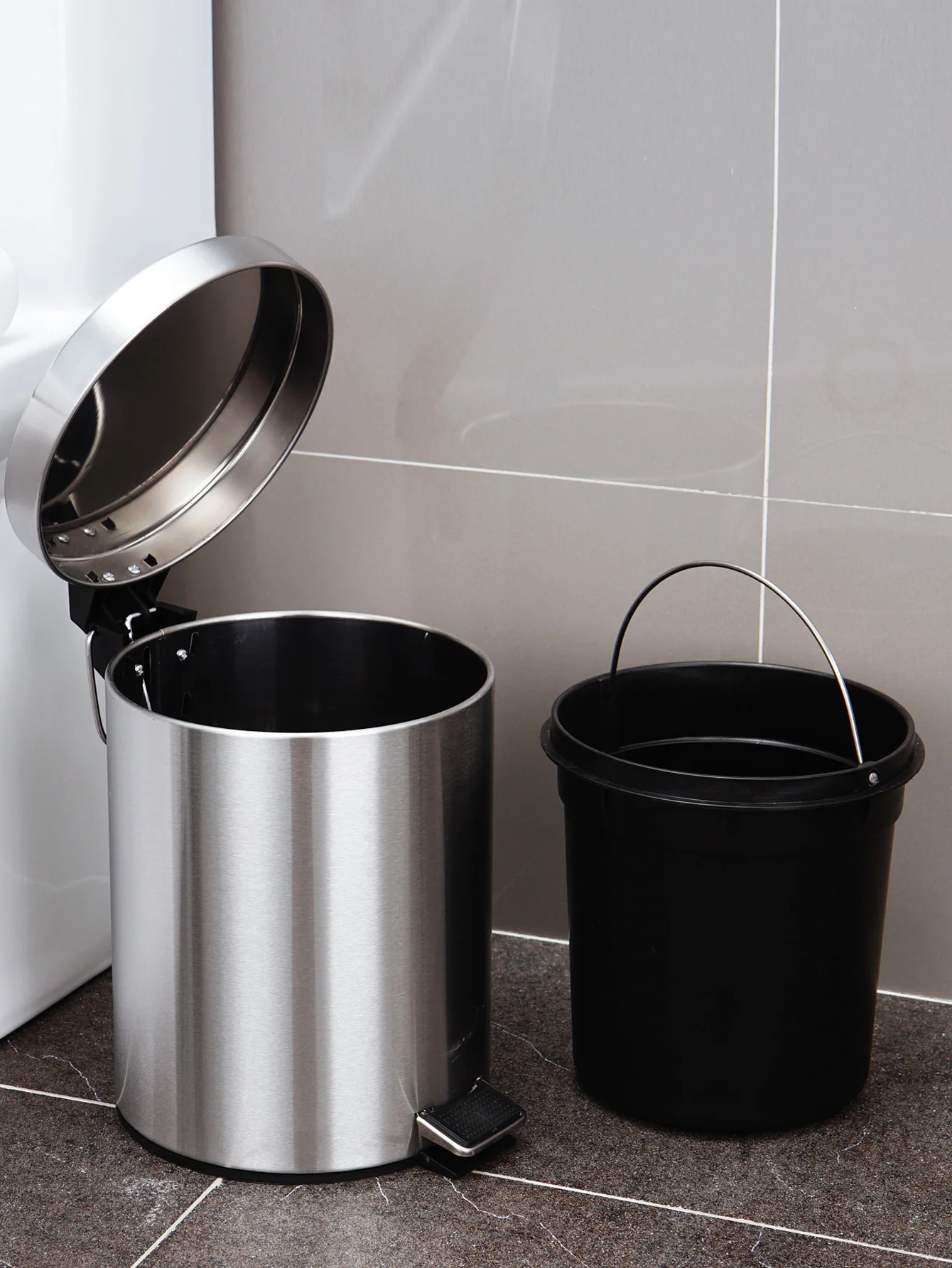 무소음 주방 및 욕실 발로 작동하는 보관통, 위생통, 청소통, 분류형 쓰레기통