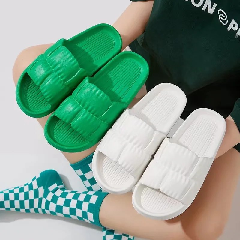 2024 Men Women Soft Sole Cloud Slippers Thick Platform Indoor Outdoor Beach Sandals Summer EVA Non Slip Flip Flops 3