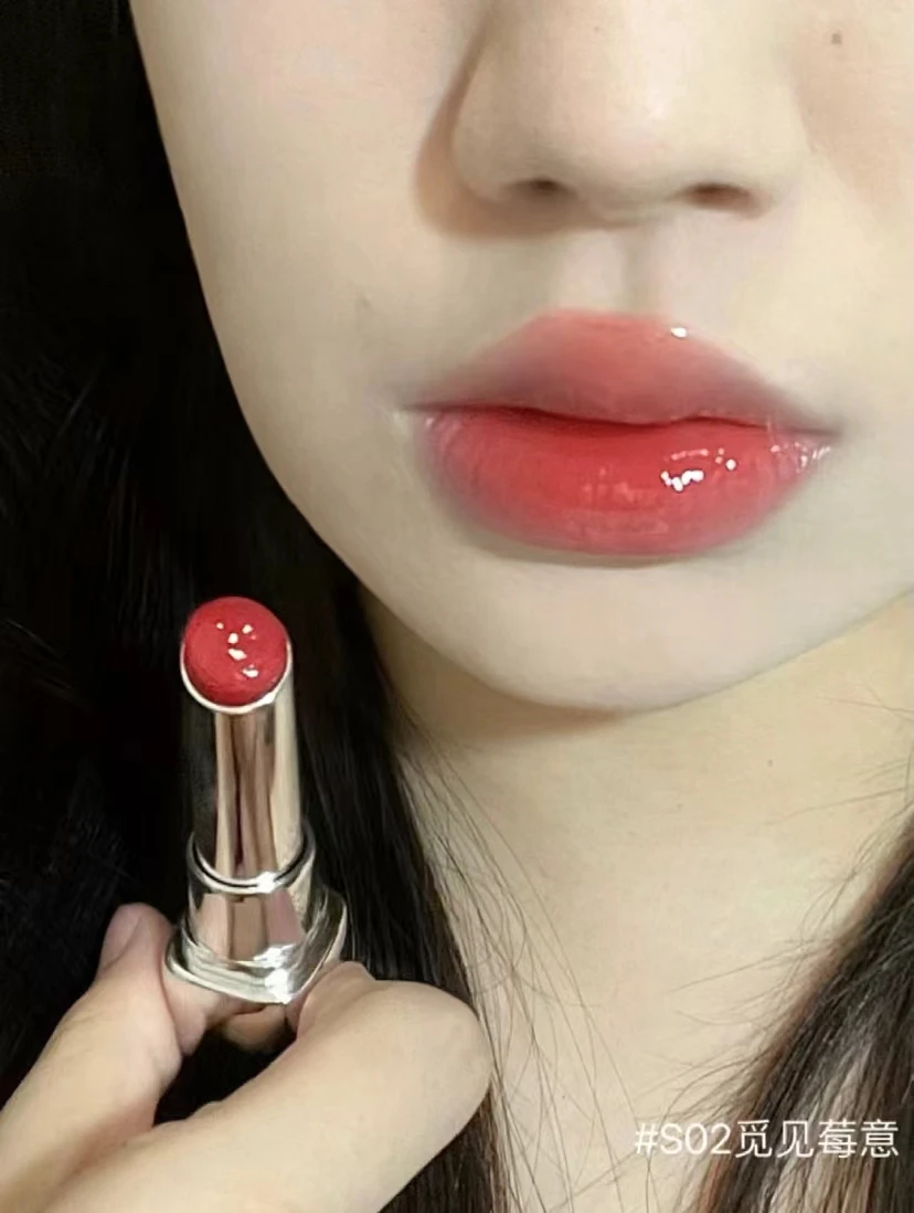 Description Picture 5 of itemPink Bear Water Essence Solid Lipgloss Moisturizing Mirror Lip Glaze LipSugar Light Lipstick Light Sensation Beauty Makeup