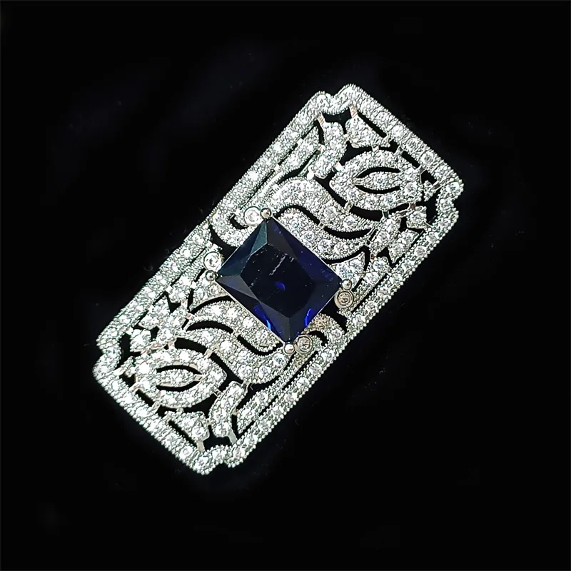 Retro Fashion Mini Rectangle Green Zircon Brooch Female Personality Temperament Geometric Bust Coat Versatile Accessories