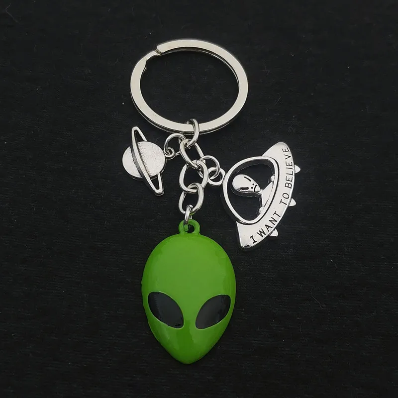 Alien Schlüsselanhänger Winking Little Green Man Keychain Double-Sided -   Schweiz