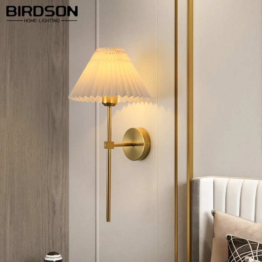 Modern LED Wall Lamps Nordic Wall Lamps Retro Pleated Design Indoor Lighting Bedroom Study Bedside Decoration Lighting Fixtures