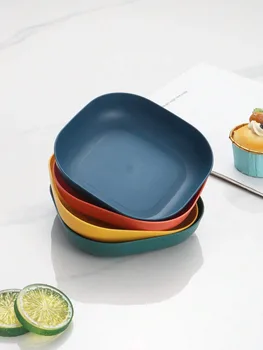 Piatti da dessert quadrati riutilizzabili in plastica da 4 pezzi, stoviglie durevoli per campeggio, picnic, lavastoviglie e cassaforte per microonde 1