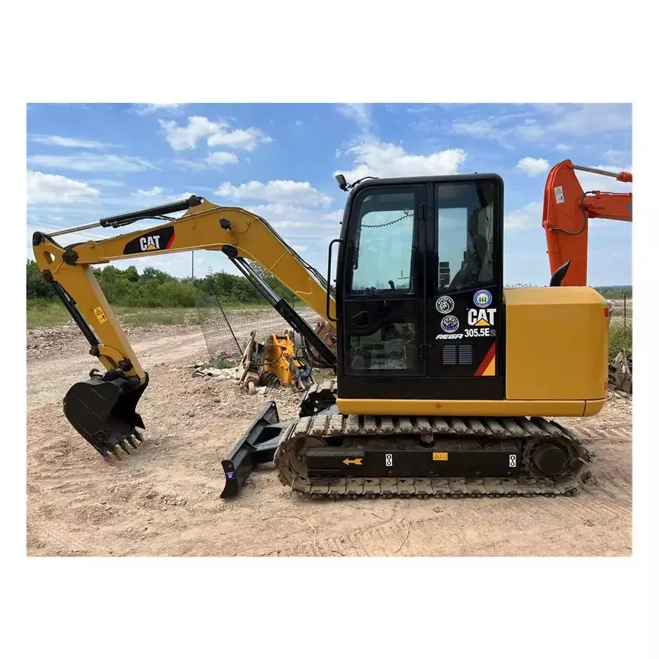 Рисунок 2 - 5,5 тонн, б/у гусеничный экскаватор cat 305