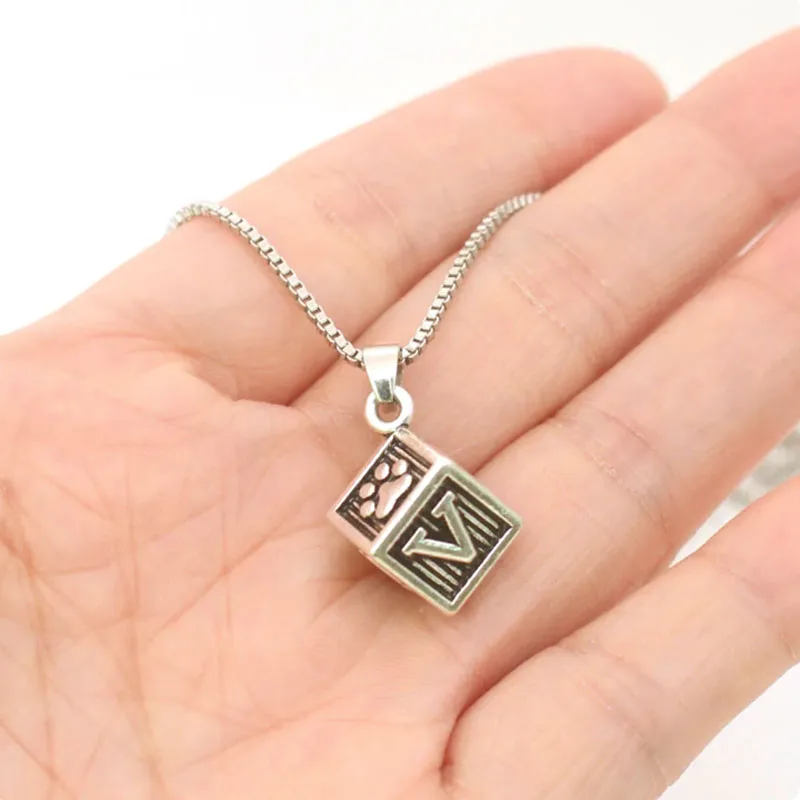 Dog Cat Paw Love Pet Memorial Heart Collana, "L O V E U" Paw Print Jewelry 3D Cube Collana Stile Retrò