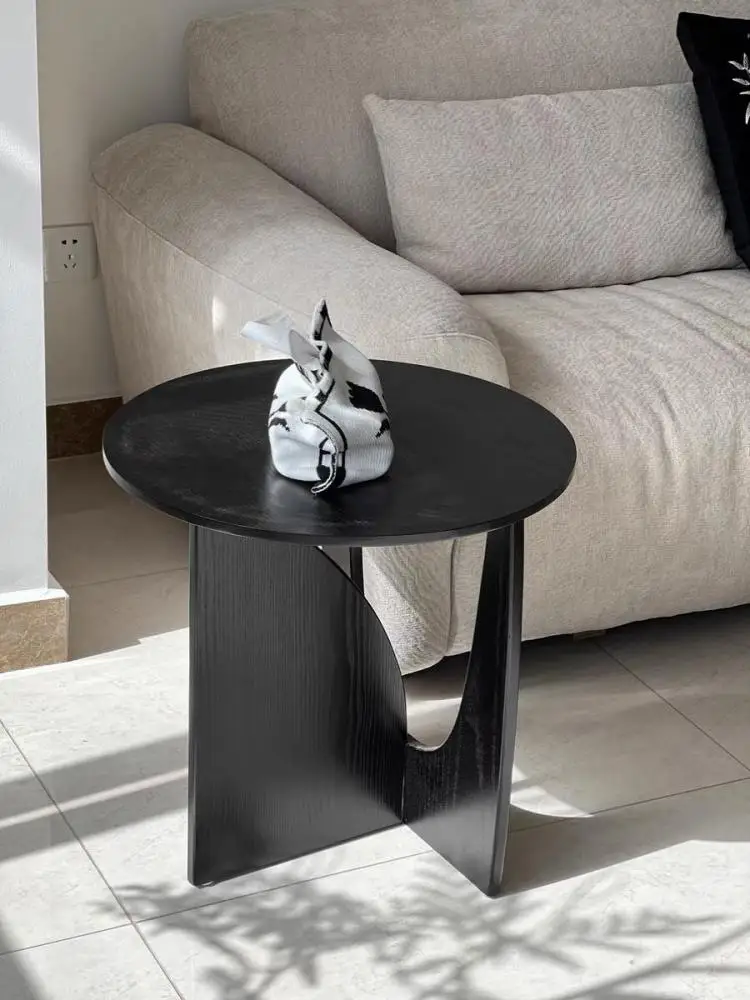 Middle Ages-silent Wind Coffee Table Solid Wood Round Side Table Designer Corner Black Small Round Simple Coffee