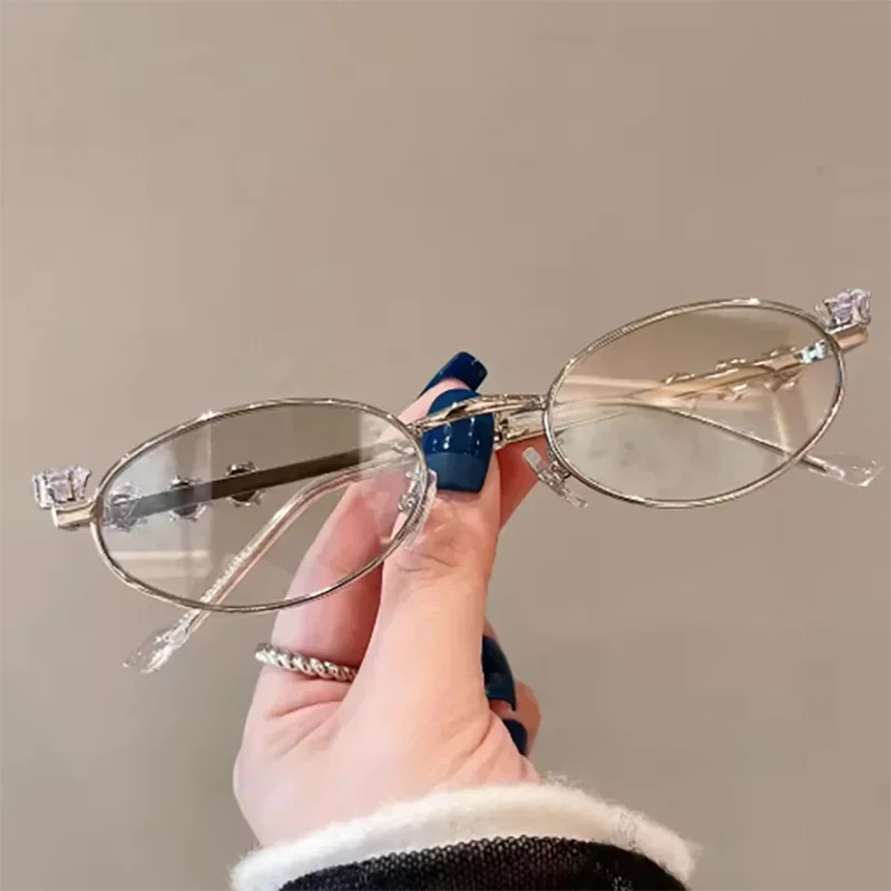 Luxury Diamond Metal Oval Frame Sunglasses for Women Small Frame Oval Sun Glasses UV400 Vintage Outdoor Eyeglasses Goggles