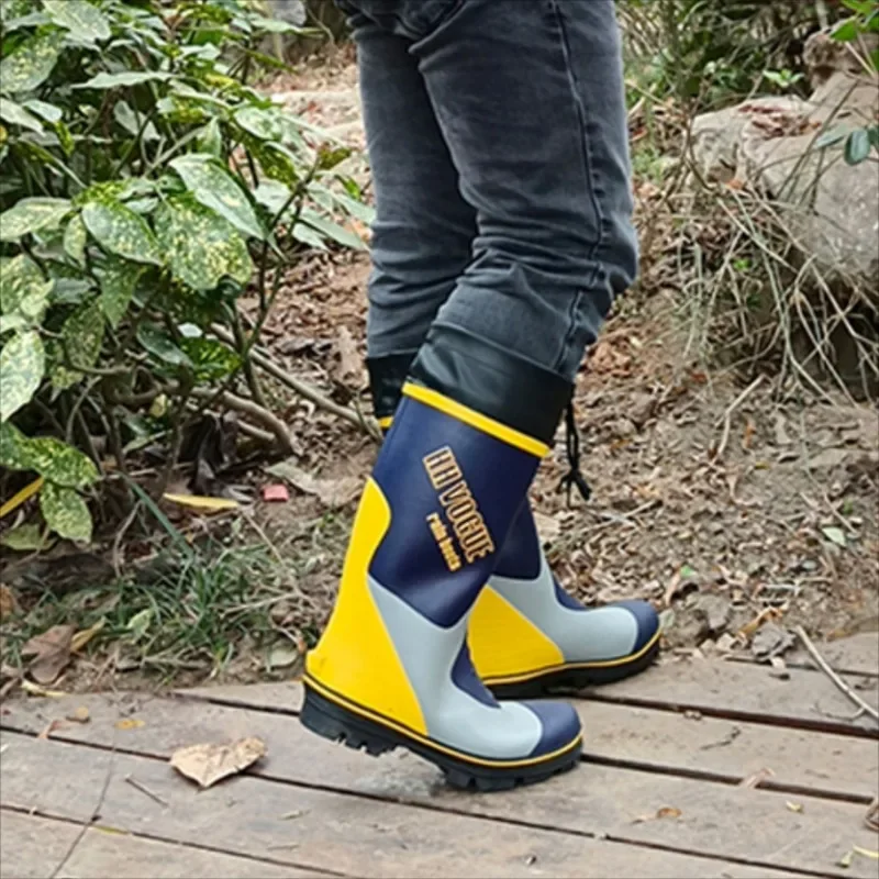 SP3 Men's Rubber Fishing Boots, Non-Slip Waterproof Rain Footwear with Steel Spike Sole, Durable Outdoor Boots for Fishing