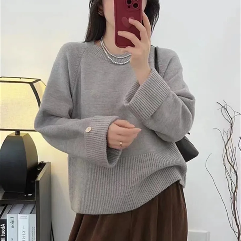 Women Casual Solid Color Knitted Sweater