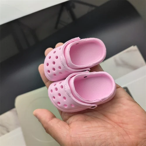 사랑스러운 귀여운 샌들 슬리퍼 플라스틱 폼 고무, 3D 비치 슈즈, 애완 동물 신발 키링, 미니 EVA 작은 크록스 신발 키체인, 2PCs/쌍 3