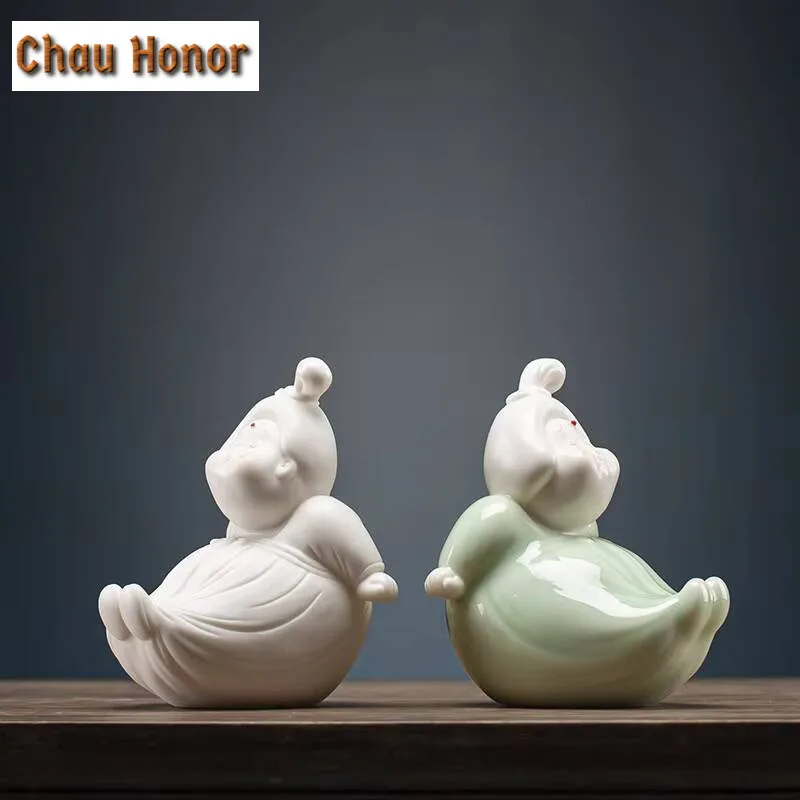 Exquisite White Porcelain Boutique Kiki Tea Pet Ornaments Handmade Sculpture Crafts Home Censer Teaware Decoration Accessories