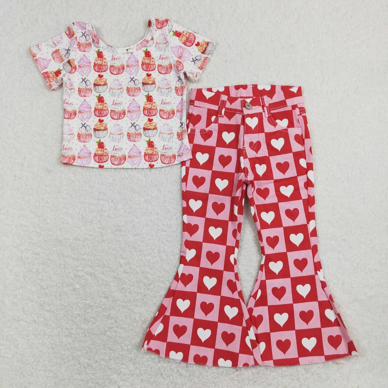 

Wholesale Children Valentine's Day Set Toddler Short Sleeves Cake Shirt Hearts Plaid Denim Bell Pants Jeans Kids Infant Outfit