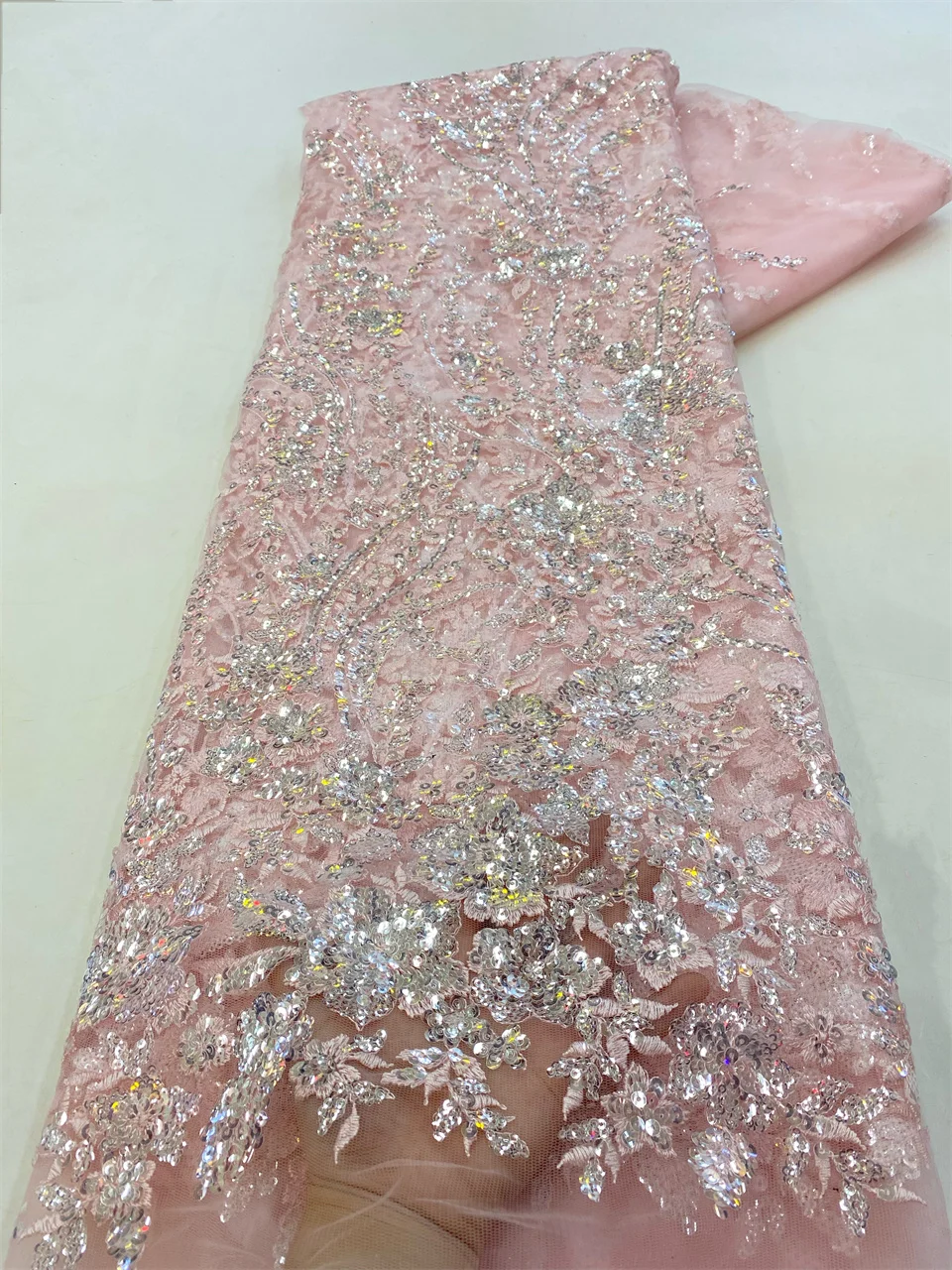 LadyQ Tessuto Pizzo Francese Con Pietre E Perline – 5 Metri – Ideale Per Abiti Da Sposa E Cerimonie - 2