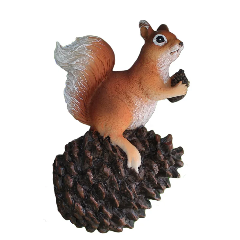 Cute Garden Simulation Squirrel Statue Tree Pendant Creative Animal Ornaments Pine Cone Yard Decoration Resin Crafts Outdoor images - 6