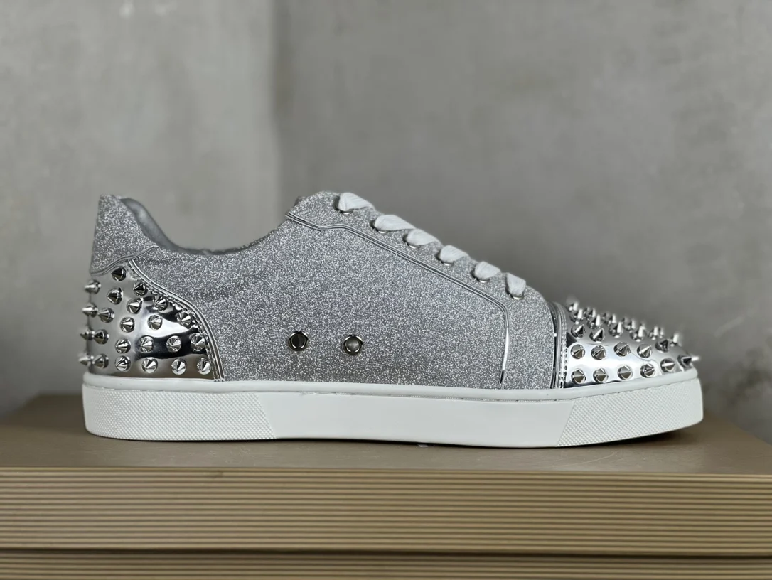 Fashion  Silver Men Woman Flat Heel Loafer Shoes Spike Toe Sneakers Female Male Sports Casual Single Shoes 4