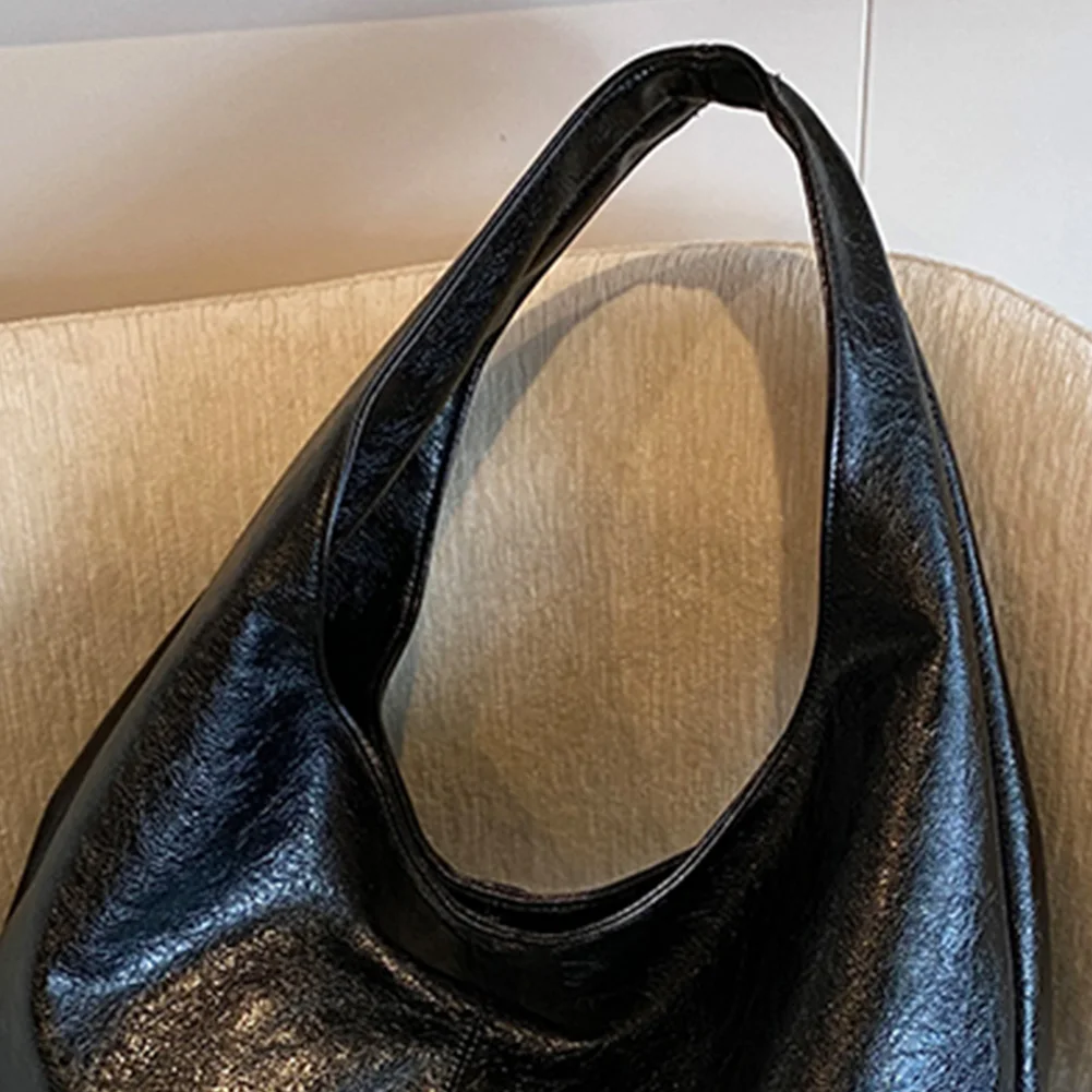 Women PU Vintage Tote Bag Large Capacity Stylish Shoulder Purse Solid Color Simple Commuting Bag Hasp Closure Outdoor Travel Bag