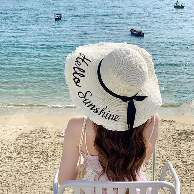 햇빛 차단에 필수! 스타일리시한 넓은 챙 빨대 모자 햇빛 차단에 필수! 스타일리시한 넓은 챙 빨대 모자