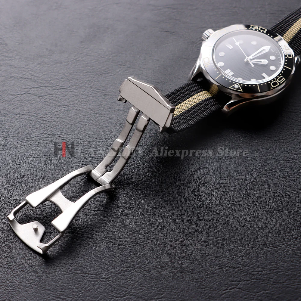Durable Nylon Waterproof Watch Strap with Folding Buckle - Sporty and Stylish Wristband