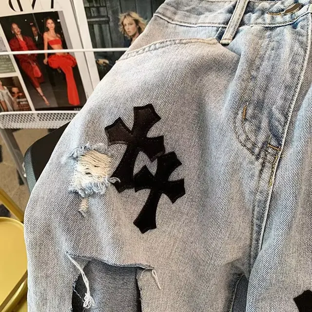 Design brand Summer Man Jeans Y2K Ripped Damage Denim Shorts High Street Cross patch With Embroidery Shorts Jeans 3