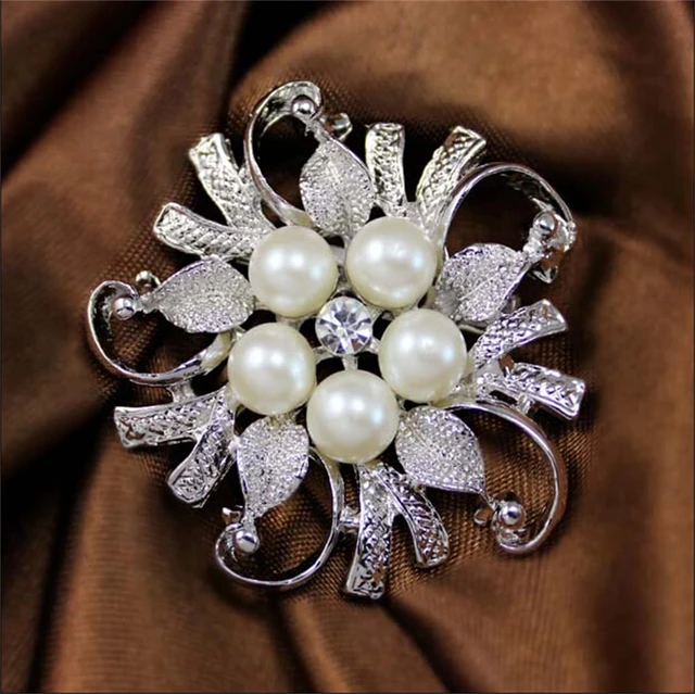 Women Jewelry Brooch Pin Crystal Rhinestone Imitation Pearl Flower Brooches  29US