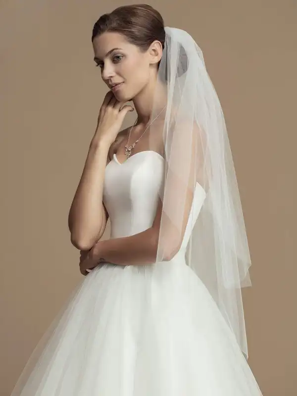 2 Tiers White Ivory Bride Wedding Veil Short Fingertip Bridal Tulle Veil with Comb and Cut Edge Velos De Novia Largos - Image 2