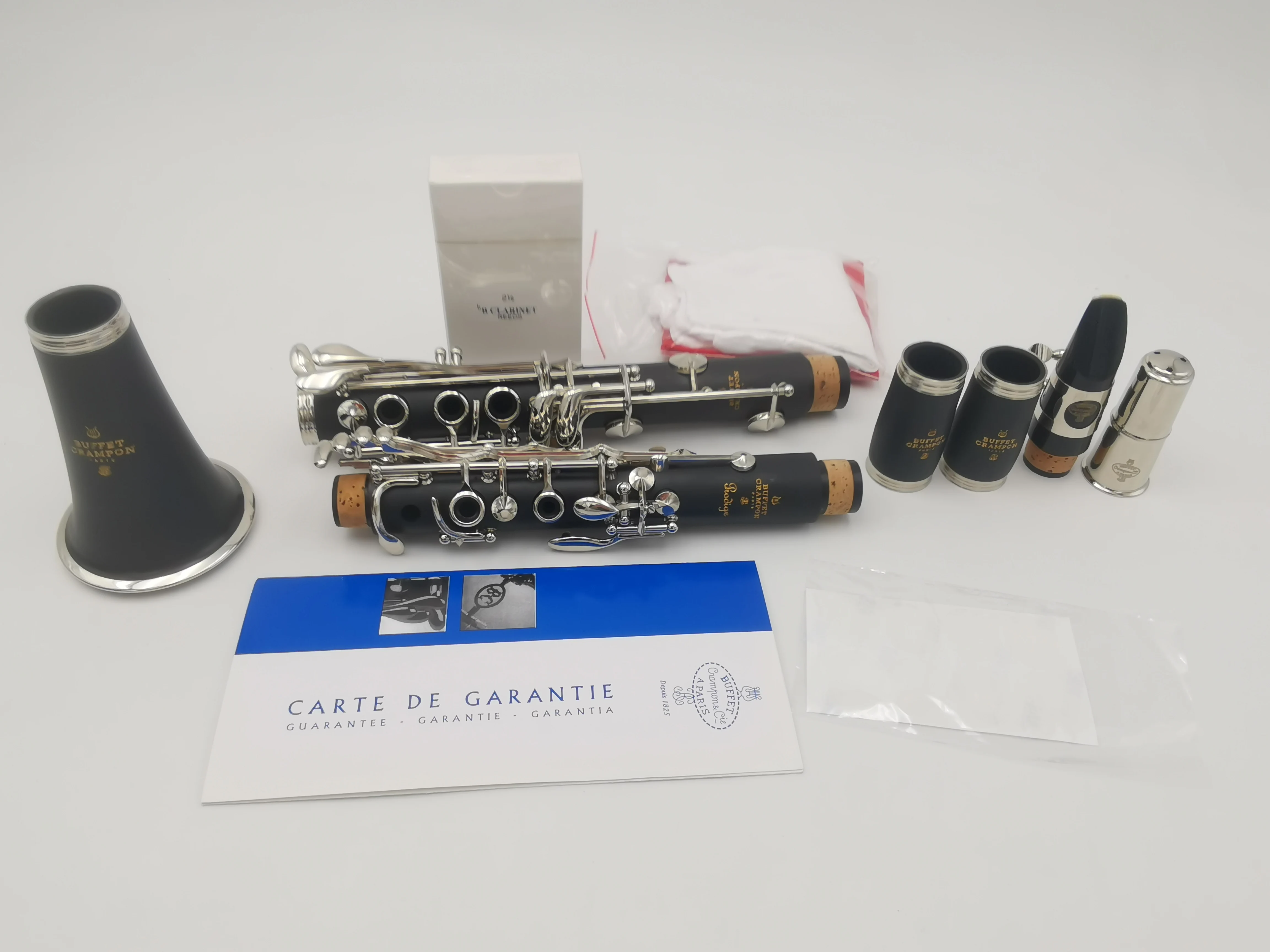 Buffet Crampon&Cie A PARIS 17 Key Bb Tune Bakelite Playing