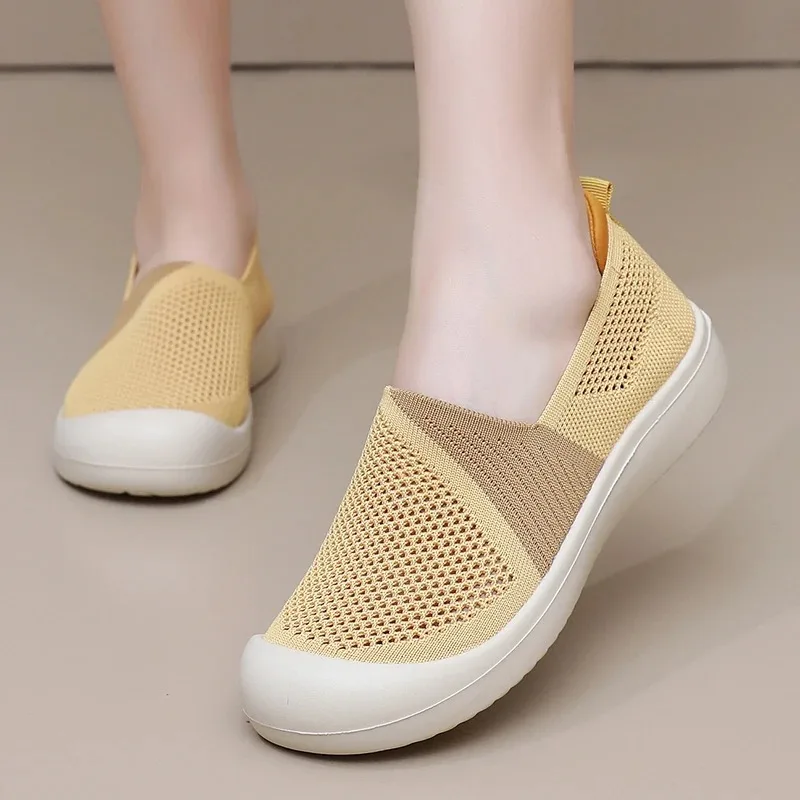 Summer New Comfort Casual Women's Mesh Shoes Fashion Soft Sole Breathable Hollow Out Lightweight Soft Bottom Flat Shoes