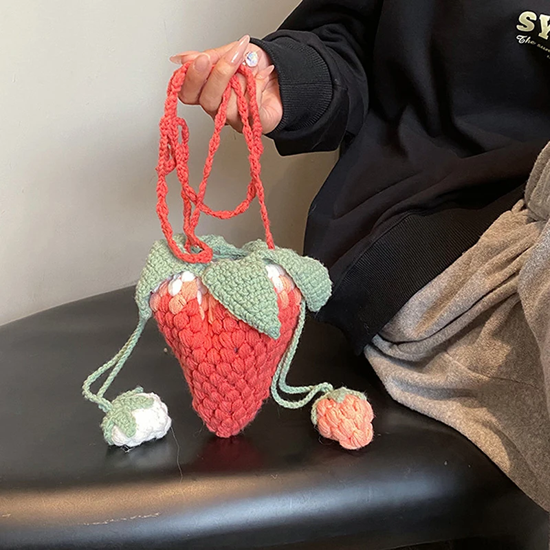 

Women'S New Cute Crossbody Bag Fashionable Cute Crochet Strawberry Shoulder Bag Travel Shopping Bag Handbag Creative Zero Wallet