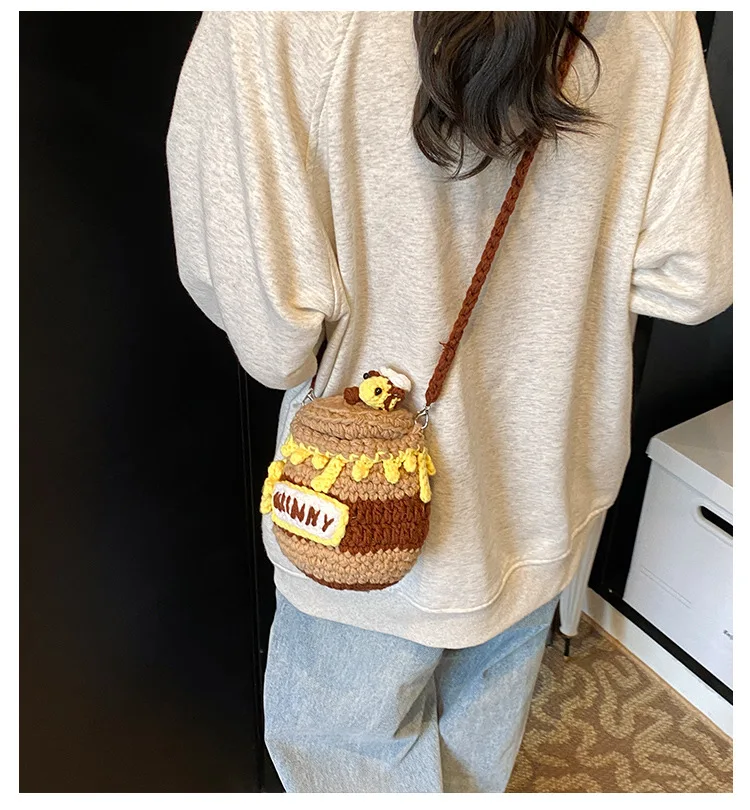 https://ae01.alicdn.com/kf/S6acd8d154a6849a7847eb1e6992db6027.jpg?width=750&height=810&hash=1560