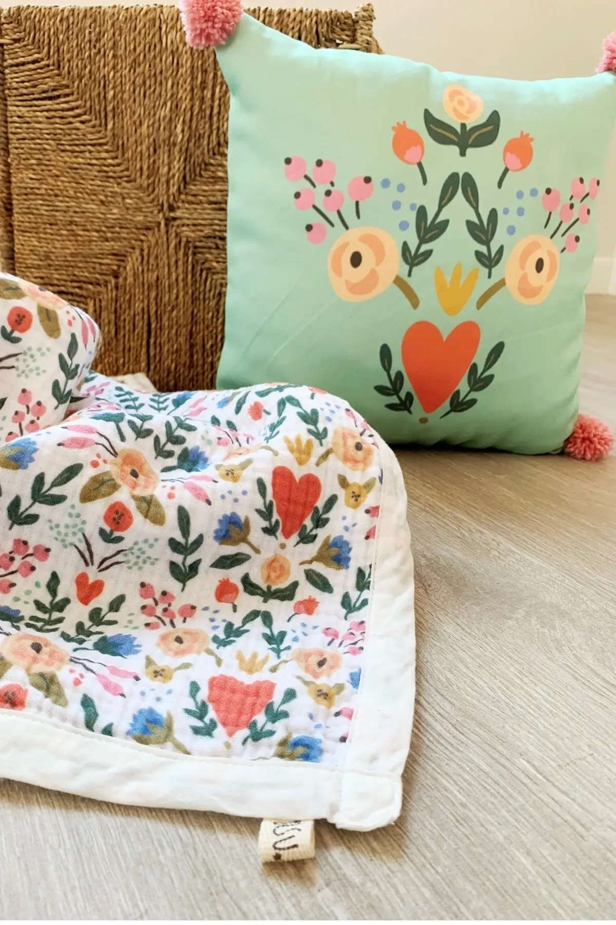

Floral Organic Cotton Crimple & 4 Floor Muslin Blanket Baby Gift Mother Child