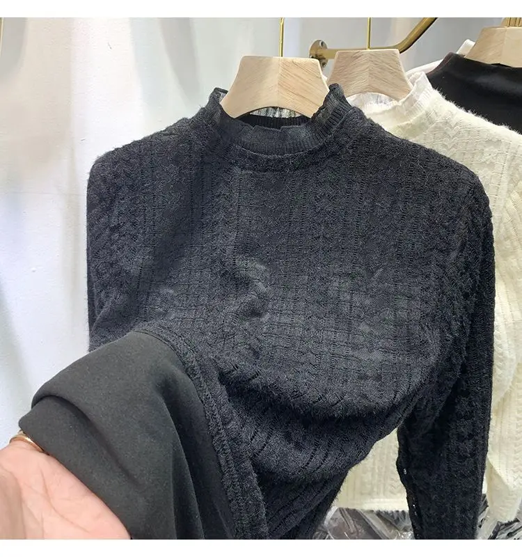 

High Necked Thickened Long Sleeved T-shirt with A Bottom for Women's Hook Flower Hollow Lace Insulation and Wooden Ear Edge Top