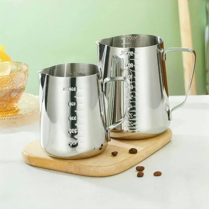 304 Stainless Steel Latte Art Cup Scale Milk Foam Pot Scale Latte Cappuccino Cream Steam Home Cafe Milk Foam Cup 350/550/900ML