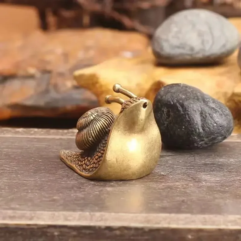 Solid Copper Snail Ornaments Brass Simulation Animal Figurines Tea Pet Miniatures Home Decorations Feng Shui Gift Figurines 2