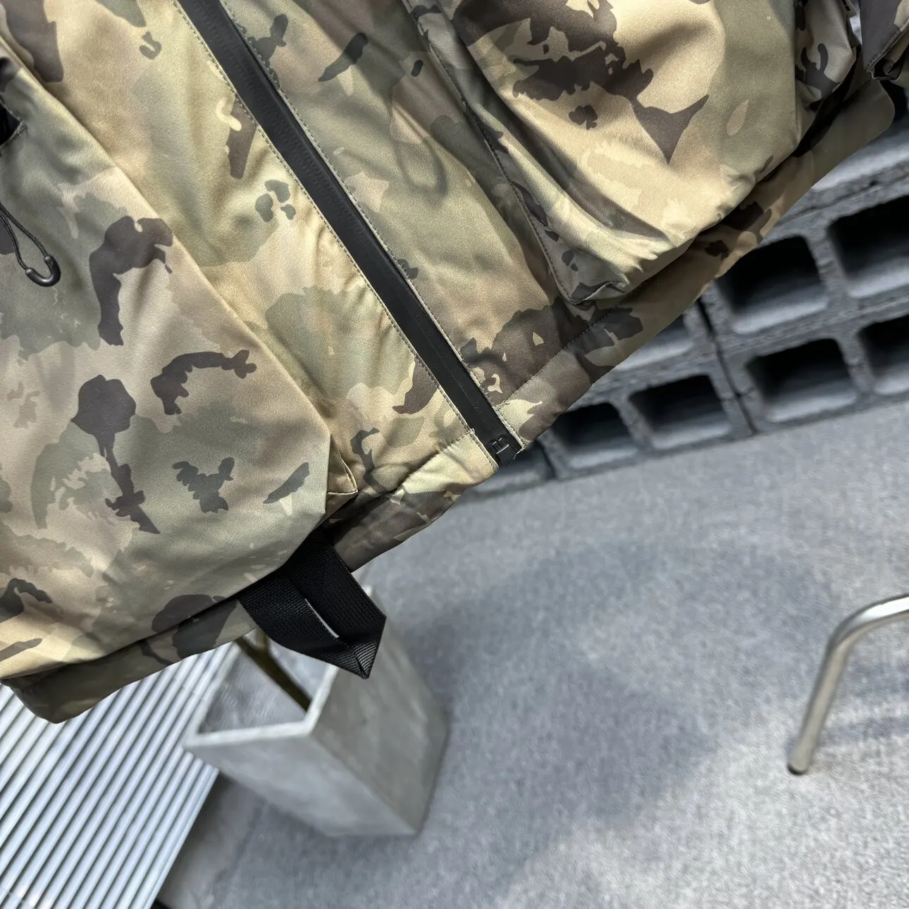 Down Jacket for Men - Winter Trend Camouflage Patchwork Warm-keeping Coat, Casual Hooded White Down Jacket, Anti-chill Top Coat - 4