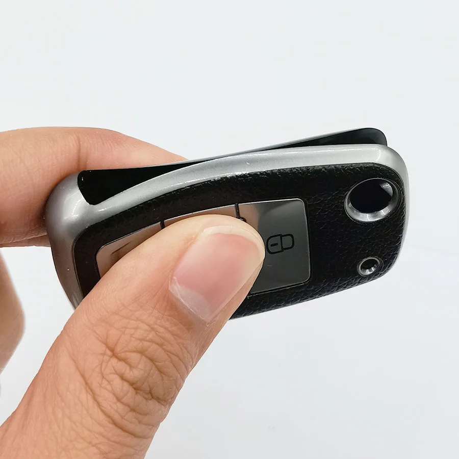 Car Key Case For Vw Magotan Golf 4 3 6 5 6 Mk6 Passat B5 B6 B8 B7 Touran Bora Tiguan Jetta Lavida Skoda Octavia key case fob cover key cover folding car key shell car key shell