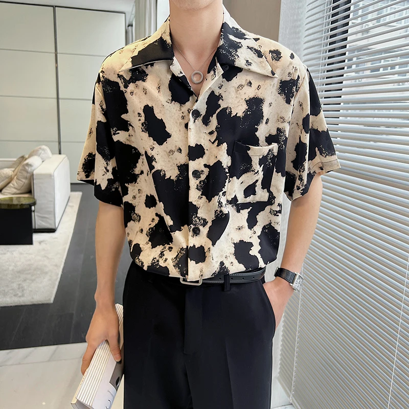 

Chic Short Sleeved Men Floral Shirts Summer Vintage Printing V-Neck Korean Shirt Man Casual Hawaiian Vacation Chemise Homme