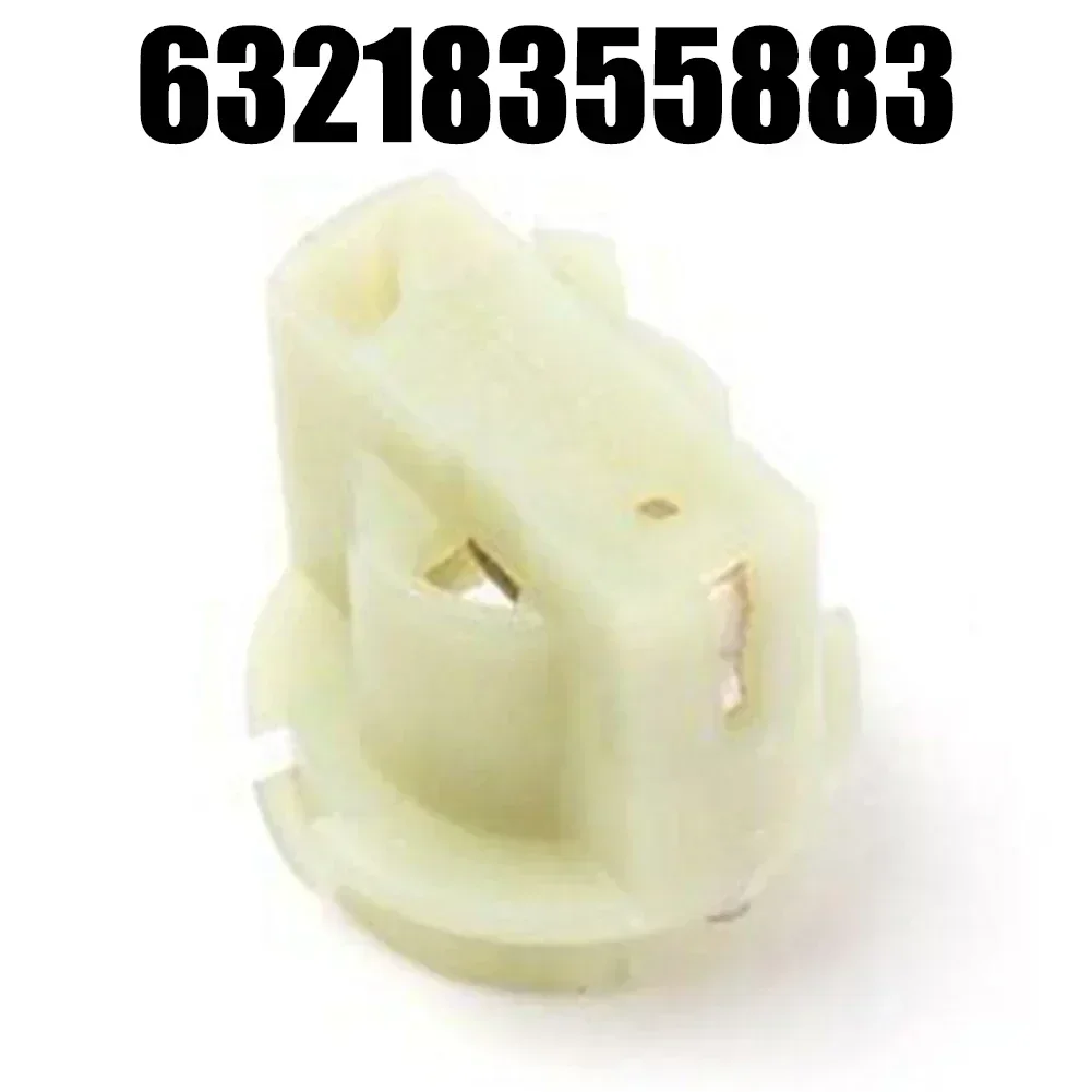 Tail Light Bulb Socket For BMW E30 E32 E34 E38 E71 OEM Number 63218355883 Replacement Car Accessories