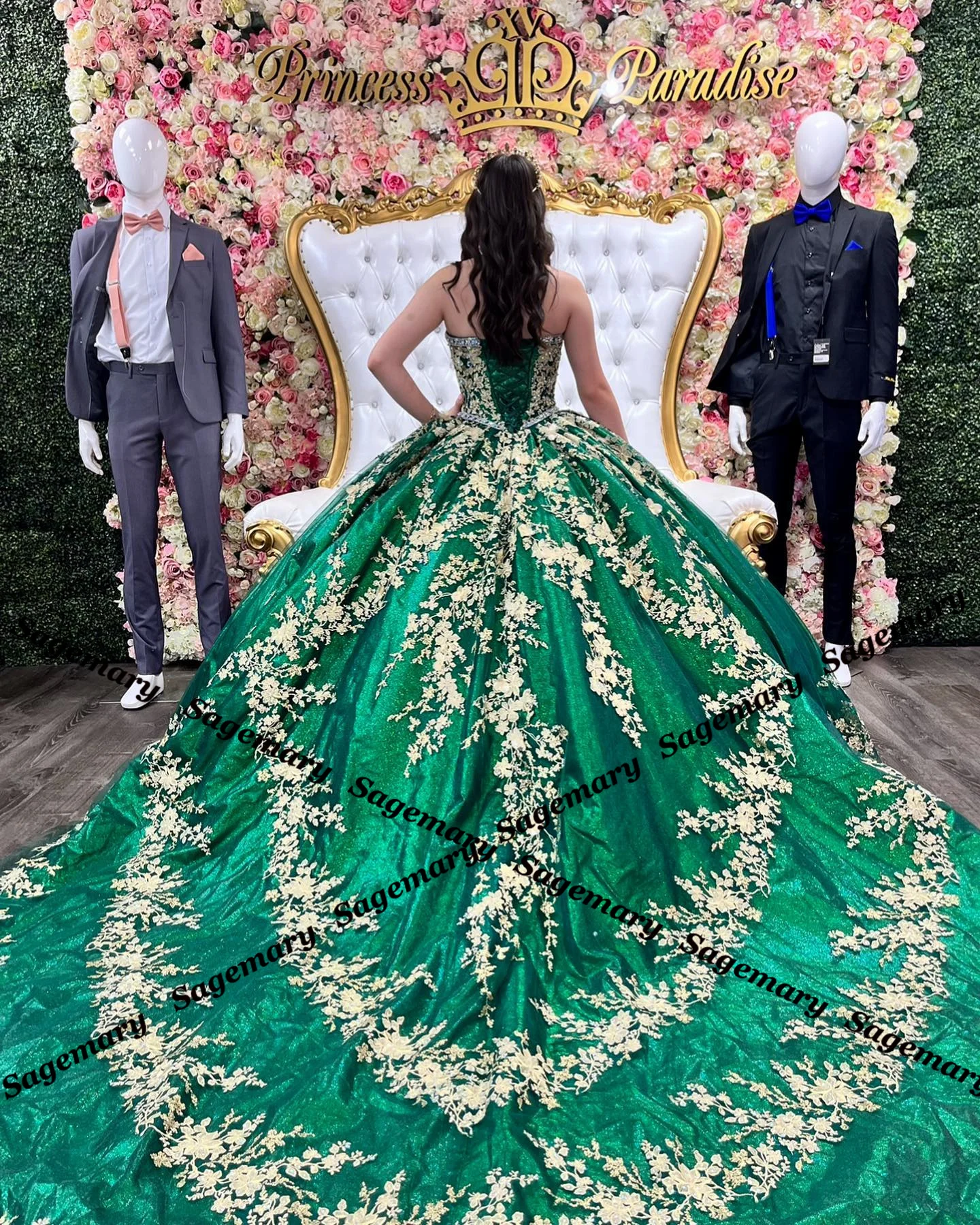 Sagemary Classic Ball Gown Quinceanera Dresses for Girls Sweetheart Appliques Court Train Lacing Up Robe Quinceanera Rouge