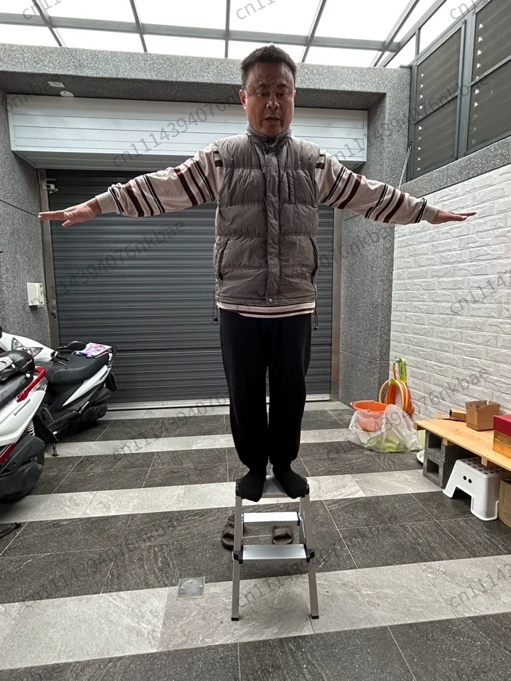 알루미늄 합금 텔레스코픽 접이식 사다리 2/3/4단 다기능 가정용 발판 사다리