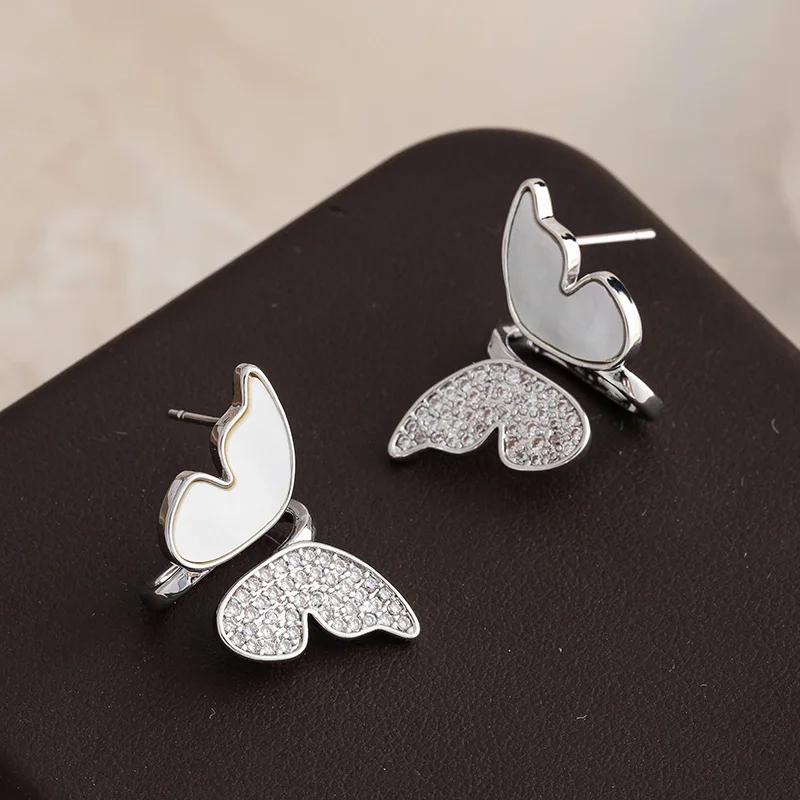Light luxury fashion natural shell butterfly earrings for women