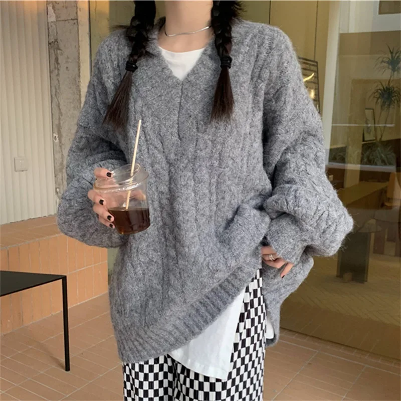 

V-neck soft glutinous twist sweater women's autumn and winter lazy wind design sense niche pullover sweater