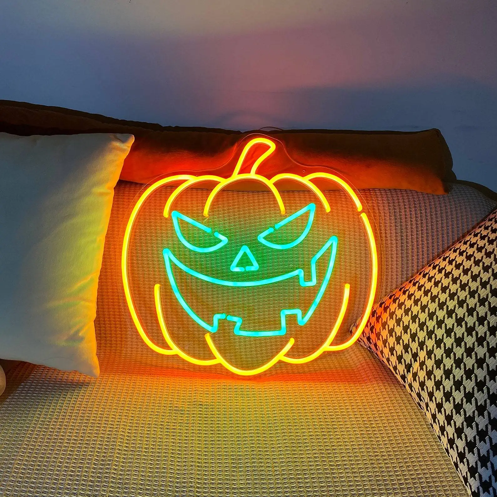 

Flexible Acrylic Halloween Pumpkin LED Neon Sign Light Holiday Decor