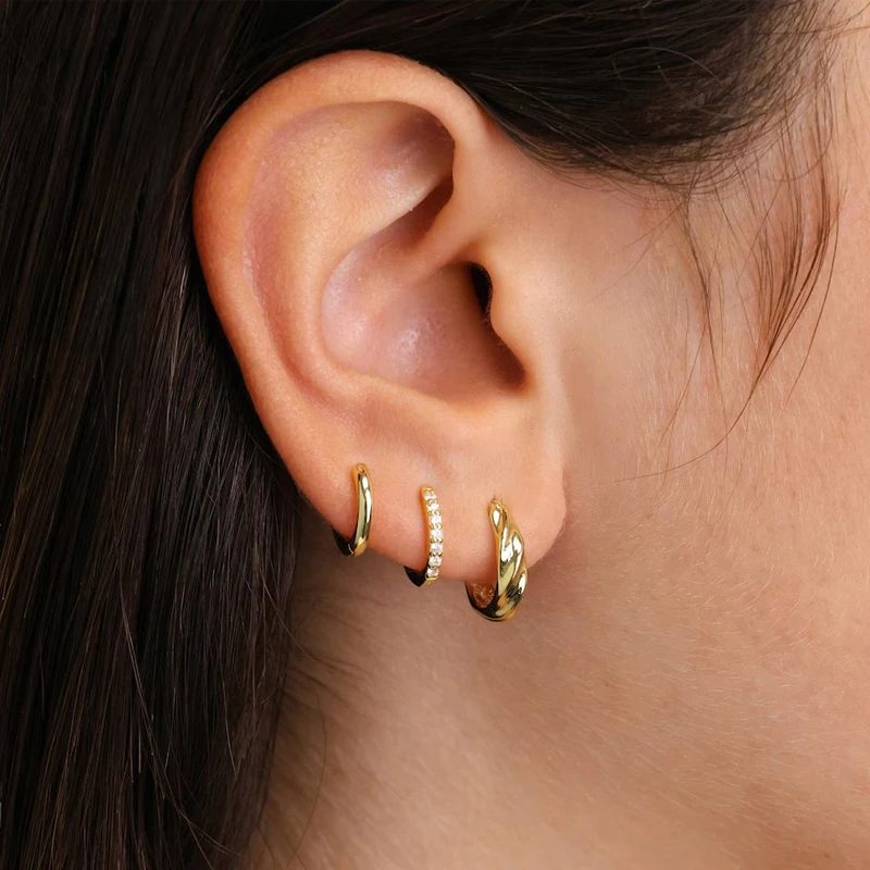 New Light Luxury Zircon Stud Earrings for Women Gold Plated Exquisite Minimalist Copper Metal Geometric Earrings Wedding Jewelry