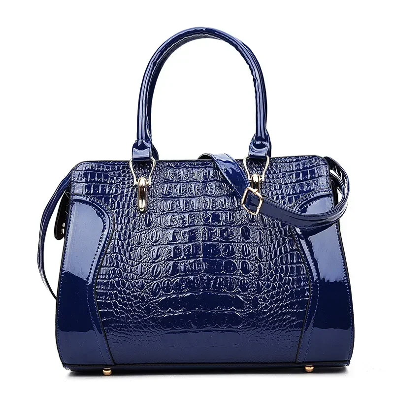 

New Fashion Crocodile Tote Retro Bag Large Straddle Shoulder Women Capacity Casual Simple Bag Pattern Classic Handbag Bag Urban